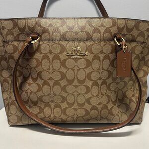 NWT Retired C2066 91017 Coach Addison Tote